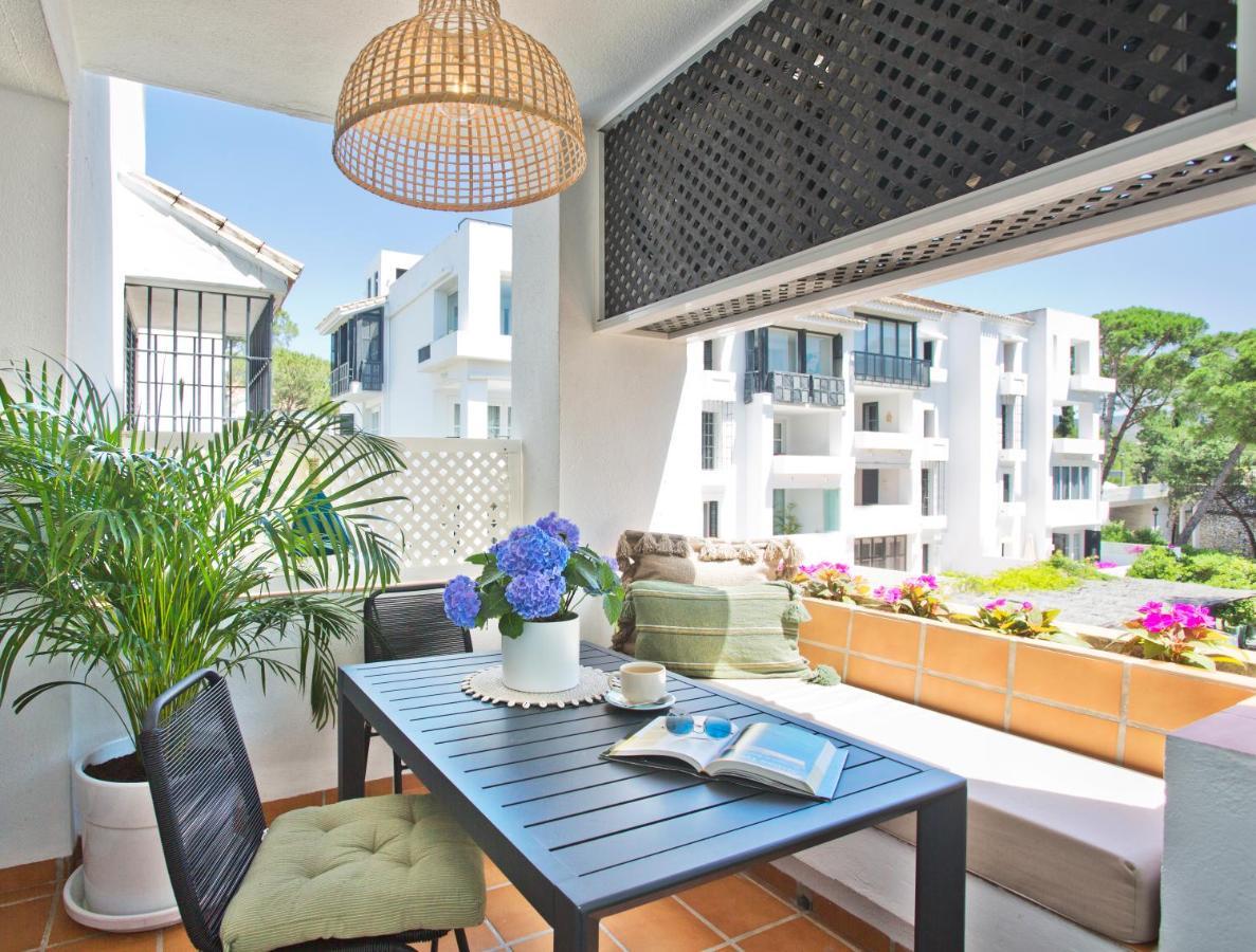 Beachfront Luxury Complex With Tropical Gardens & Pools Marbella Exterior photo